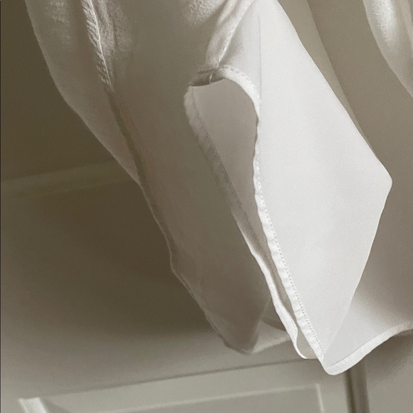 Lilly Pulitzer White Dress with Gold Crochet Yoke XXS - Picture 4 of 5